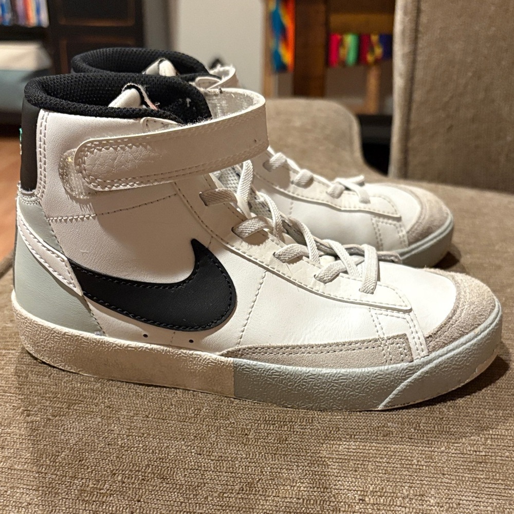 Nike Kids High-Top Sneakers - White and Black